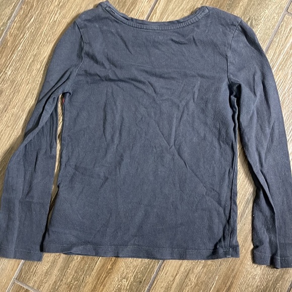 Gap Long Sleeved Top with X’s and O’s size Small (6-7) - Picture 3 of 5